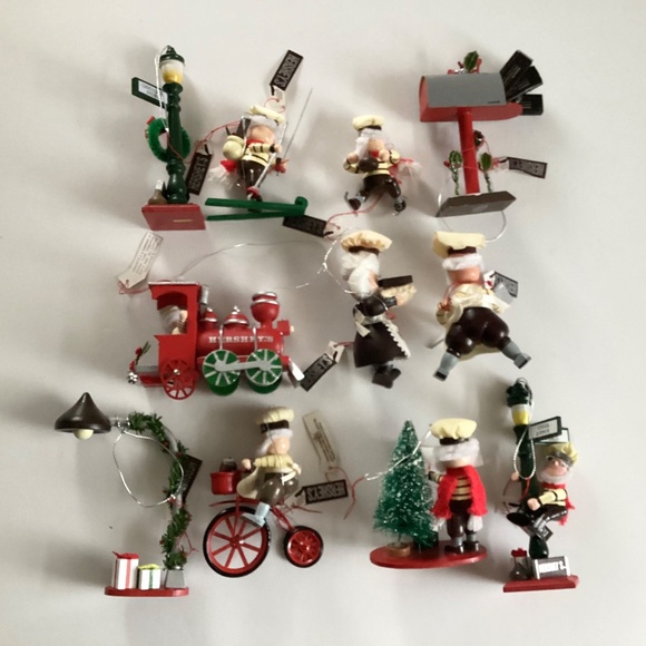 Lot of Kurt Adler 11 Hershey’s Wooden Elf Ornaments - Picture 5 of 8
